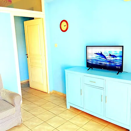 Apartmán In The Blue Painted Blue In The Heart Of *