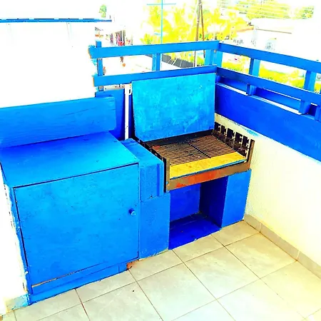 דירה In The Blue Painted Blue In The Heart Of